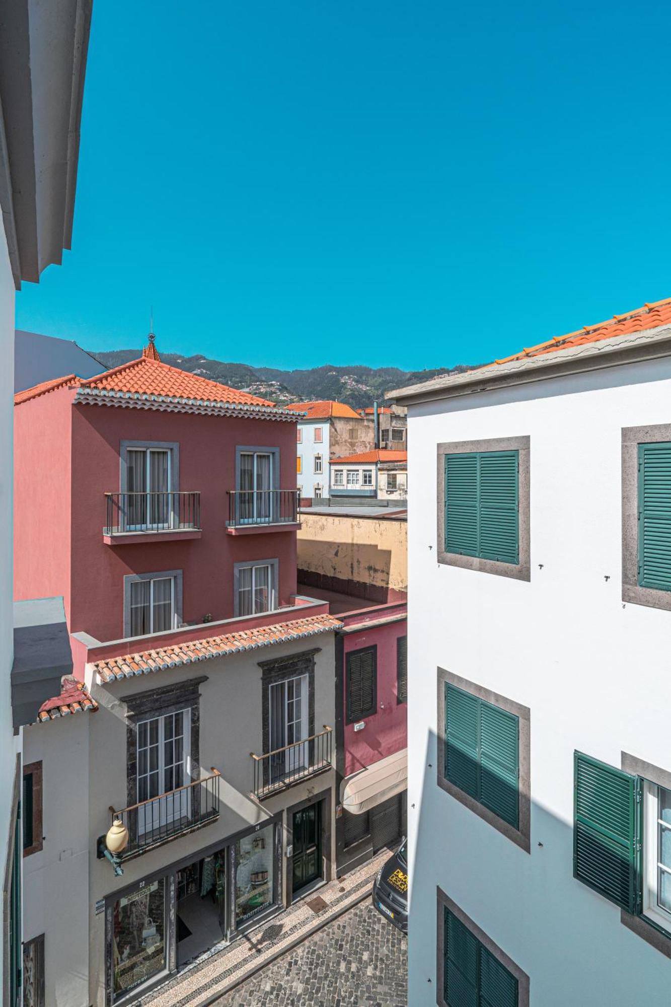 Tanoeiros Apartments 푼샬 외부 사진